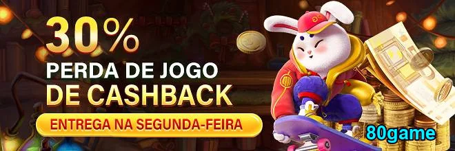 Jogador satisfeito explorando bônus de boas-vindas